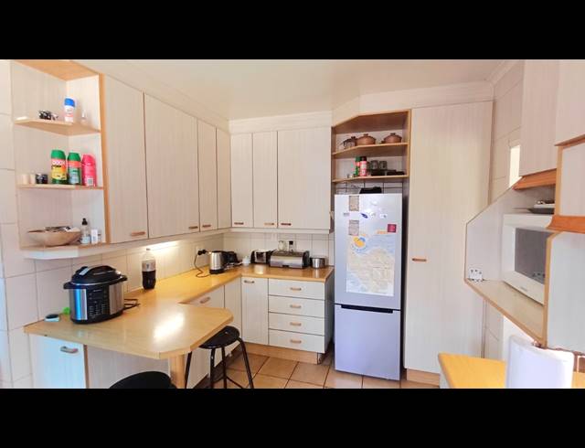 4 BEDROOM FREEHOLD FOR SALE IN LYTTELTON MANOR